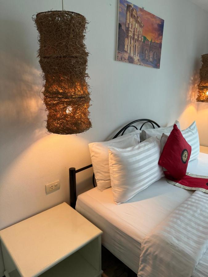 Istanbul Boutique Hotel Patong Exterior foto