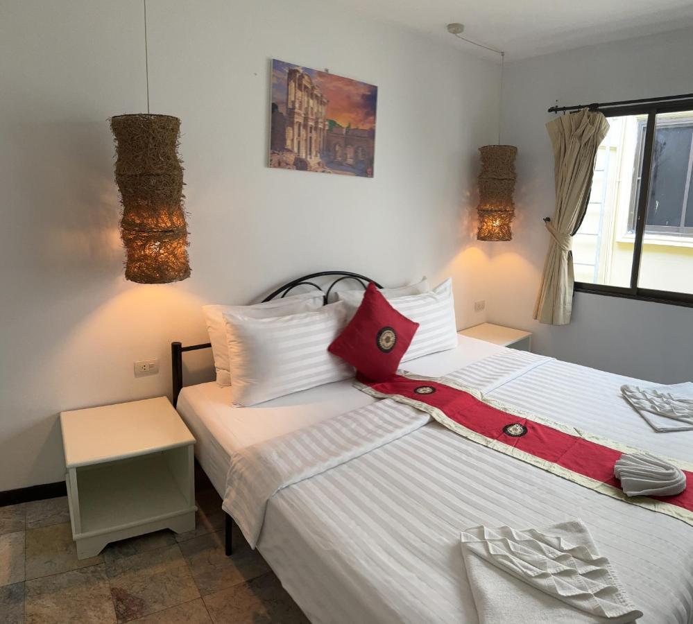 Istanbul Boutique Hotel Patong Exterior foto