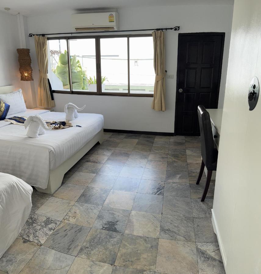 Istanbul Boutique Hotel Patong Exterior foto