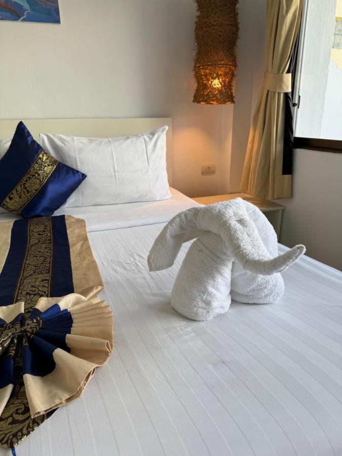 Istanbul Boutique Hotel Patong Exterior foto