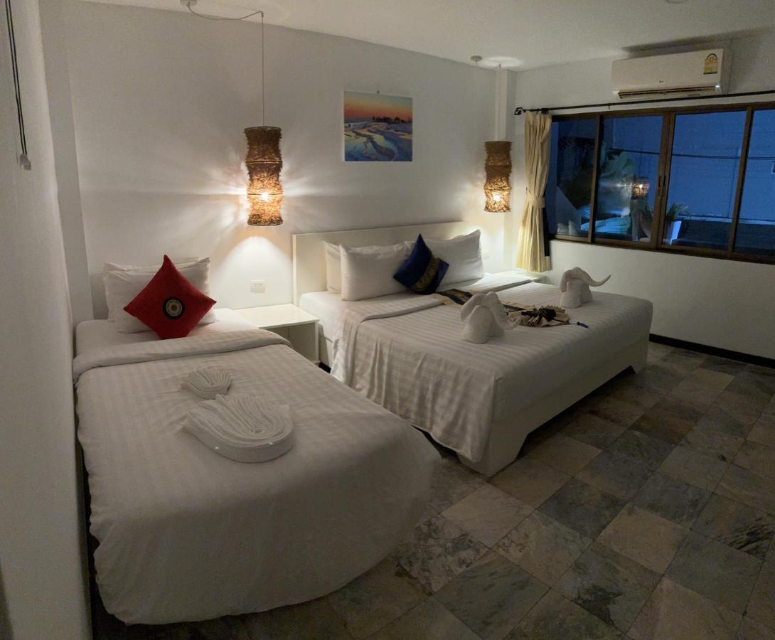 Istanbul Boutique Hotel Patong Exterior foto
